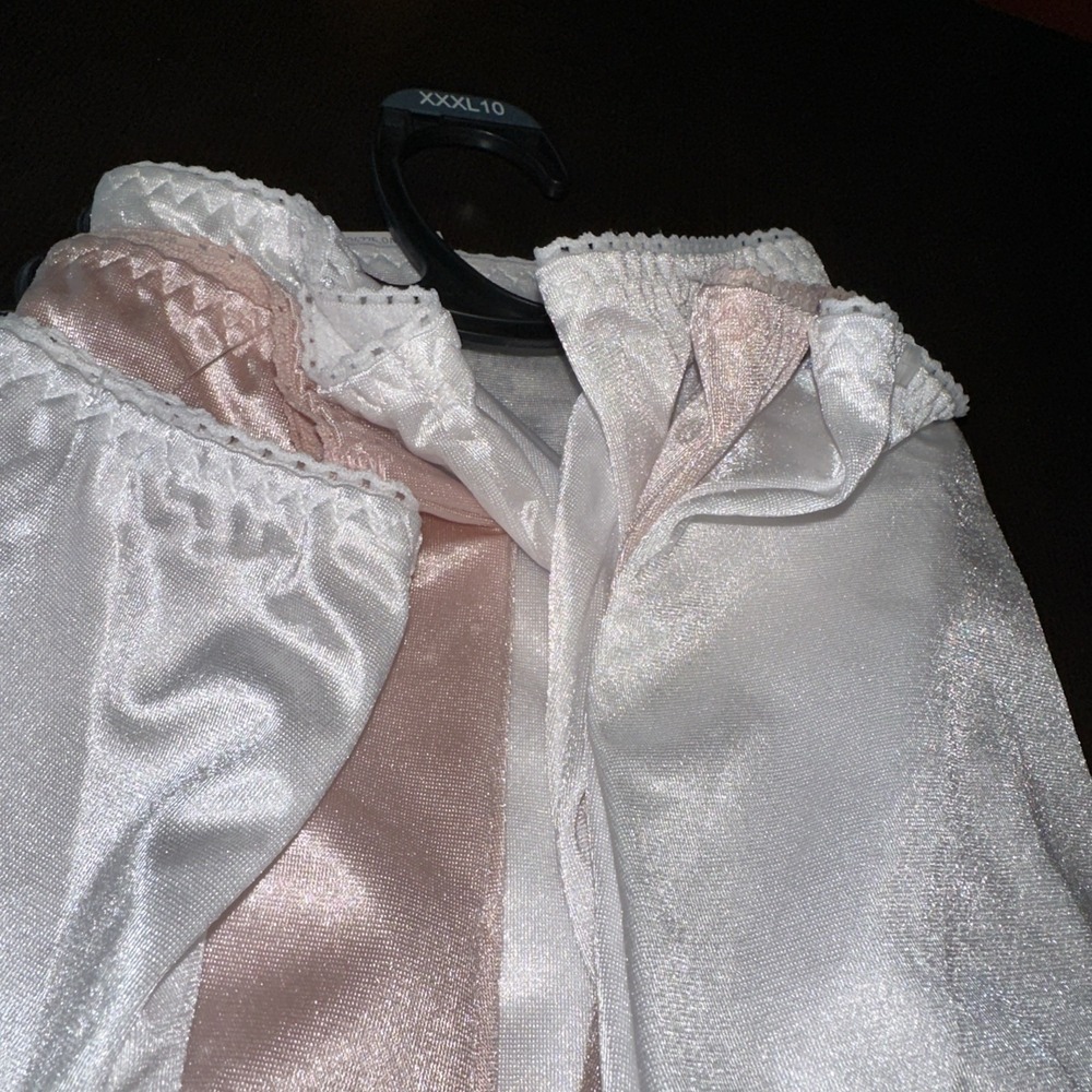 Vanity Fair Radiant Undershapers Brief Underwear 3 Pair Nylon Women 3XL/10 - Picture 8 of 9